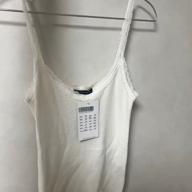 BRANDY MELVILLE sleeveless 브랜디멜빌 나시