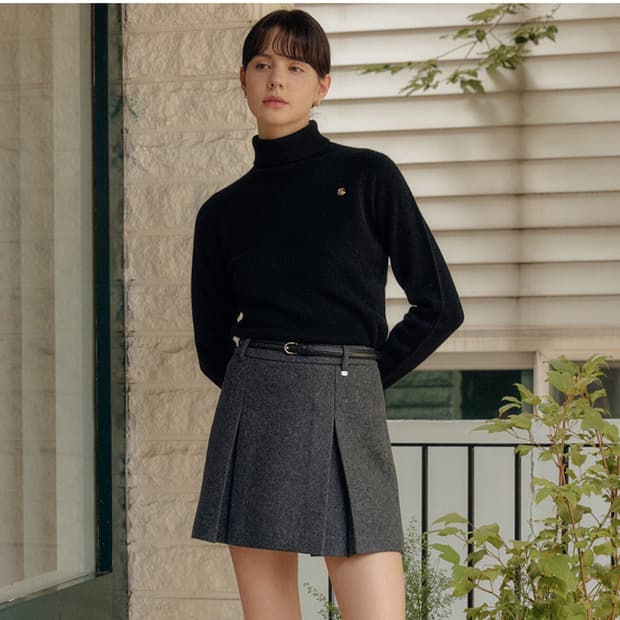 [미개봉] 룩캐스트 밀리 터틀넥 울 니트 탑 블랙