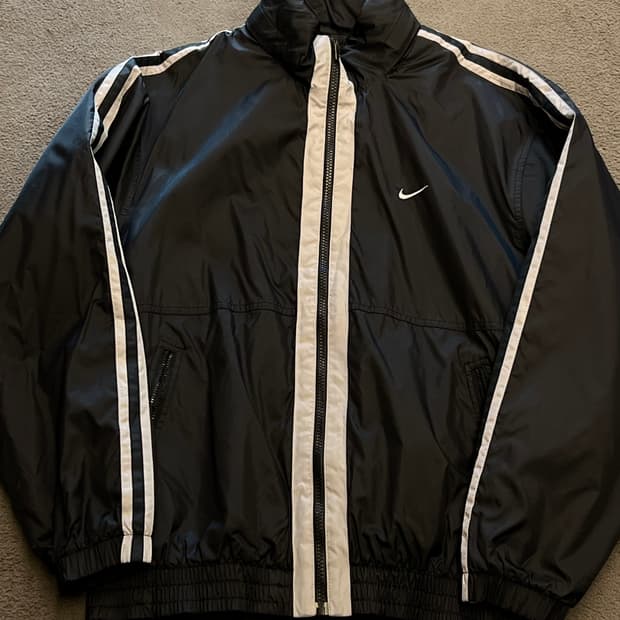 나이키 올드스쿨 누빔 봄바자켓 처분 
