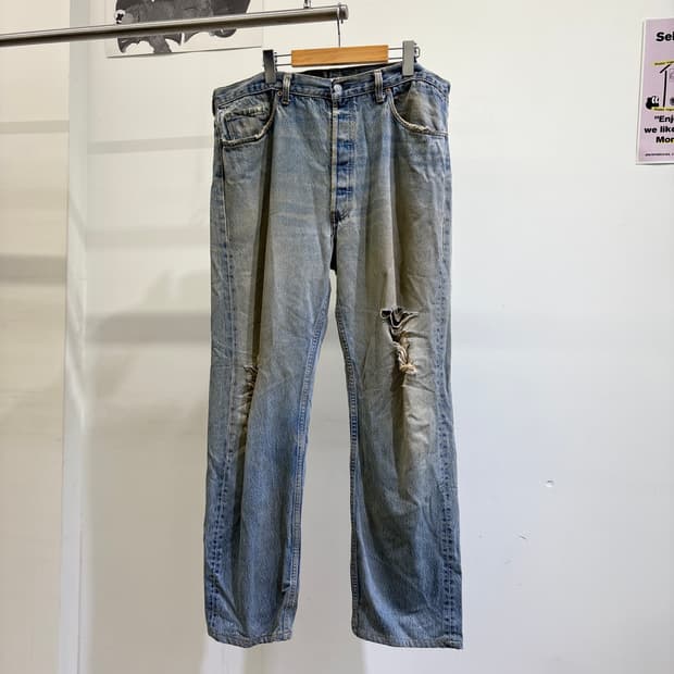 90’s LEVIS (Made in USA) 데님팬츠
