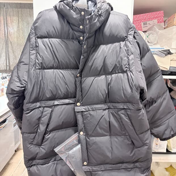 Yoke tokyo 25fw 멀티디태처블 패딩 