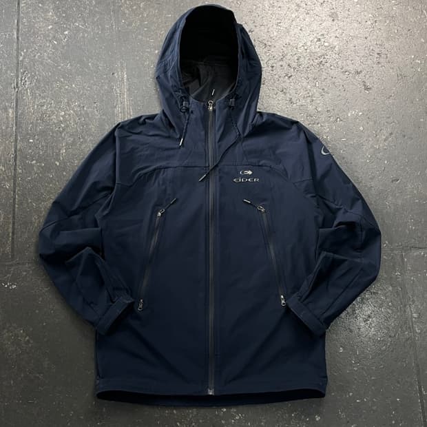 100 아이더 바람막이