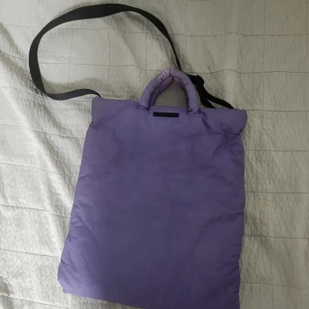 아워레가시 써모크로믹 필로우 토트백