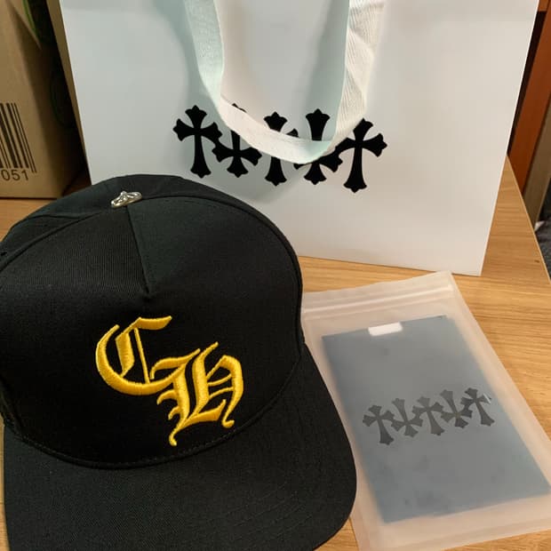 크롬하츠 CH 베이스볼 캡 블랙 옐로우