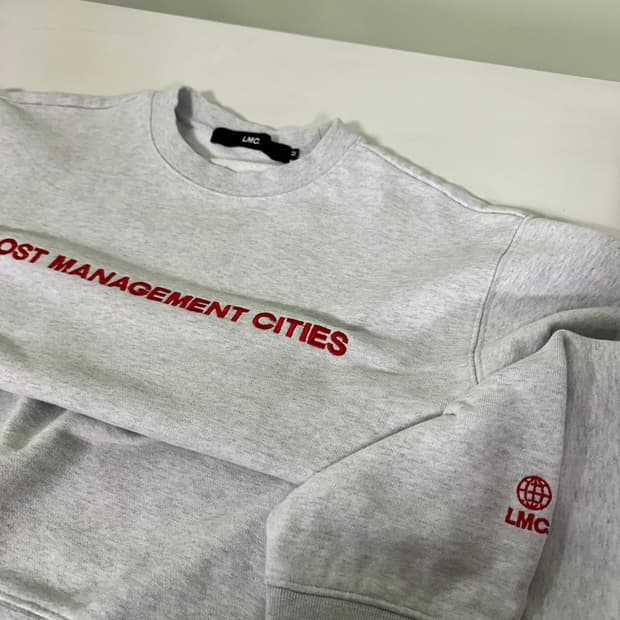 M LMC 엘앰씨 멜란지그레이 자수로고 스웻셔츠 맨투맨