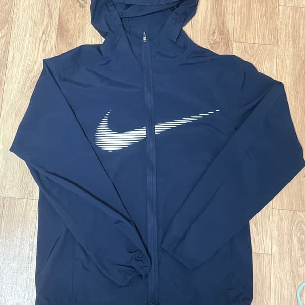 나이키 드라이핏 바람막이