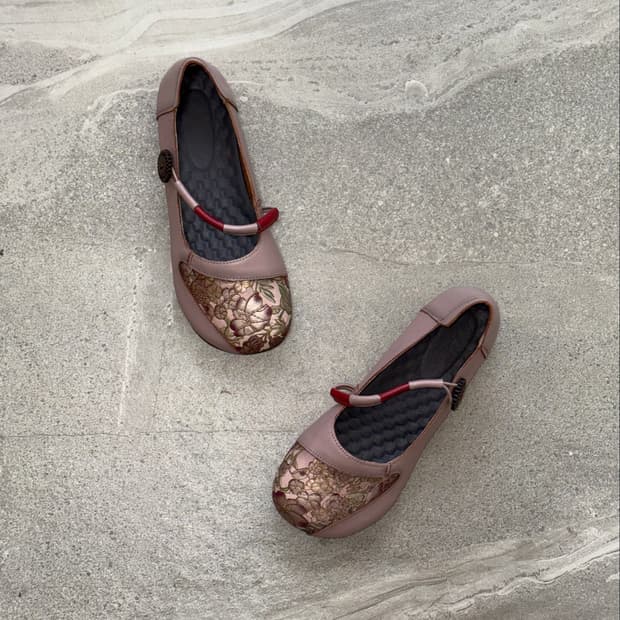 Indi pink oriental flower flat shoes