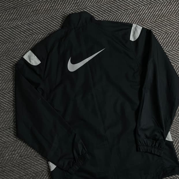 나이키 빅스우시 블랙 디테일 바람막이y 2993