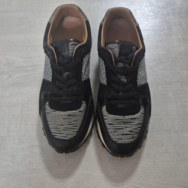 루이비통 런어웨이 스니커즈 운동화 36 37 235 240