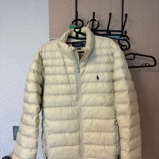 폴로 경량패딩 m