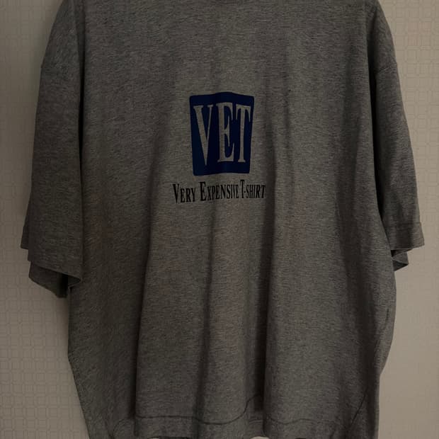 Vetements vet t shirts XS