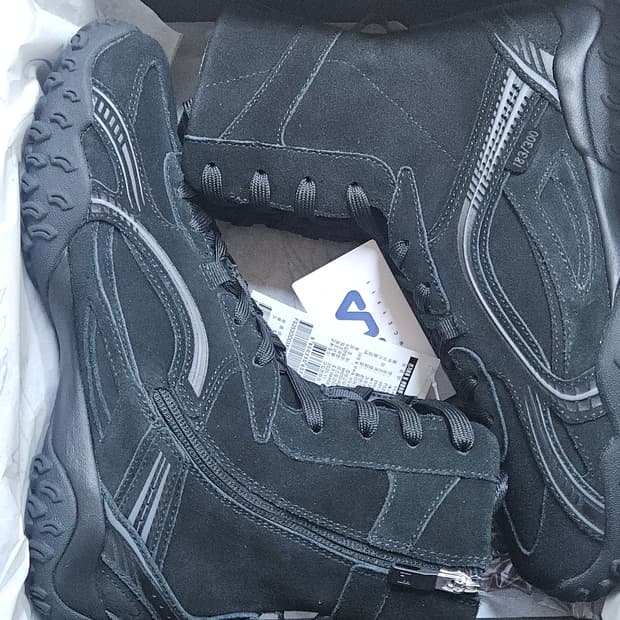 휠라 X 한소희 에샤페 250