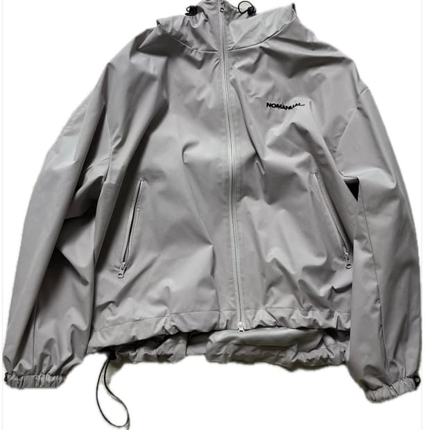 노메뉴얼 PENON WIND SHELL - WARM GRAY