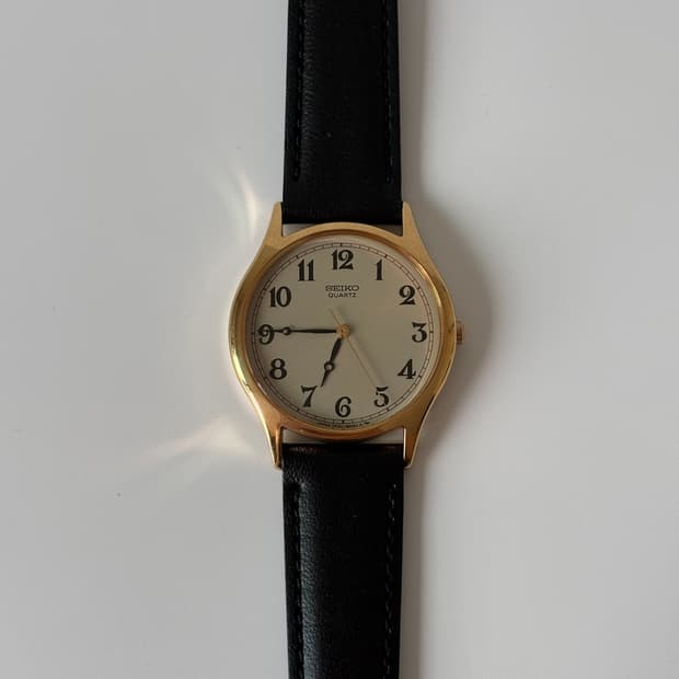 1980s Arabic Index Gold Quartz