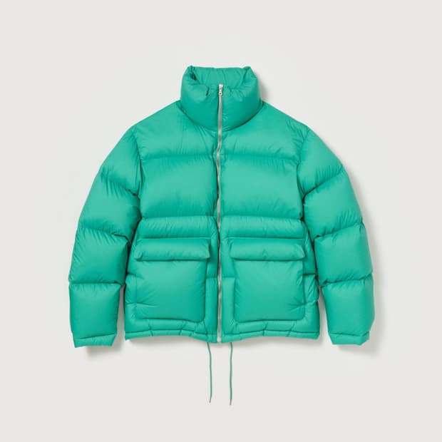 오라리의 25AW, 슈퍼 라이트 나일론 립스탑 다운 블루종