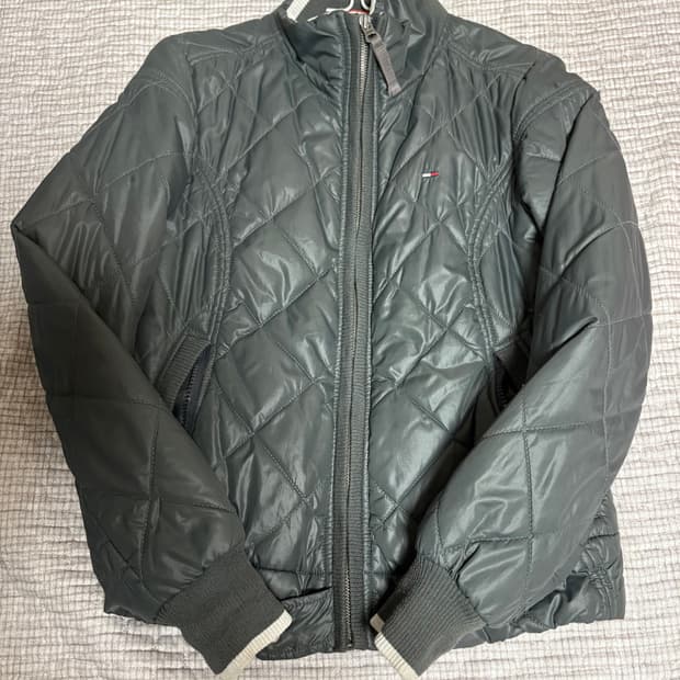 타미힐피거 경량패딩