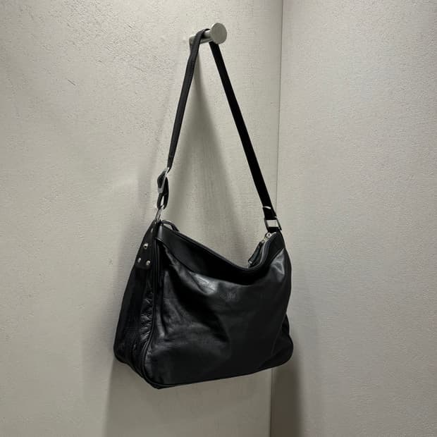 vtg cowgide square bag 