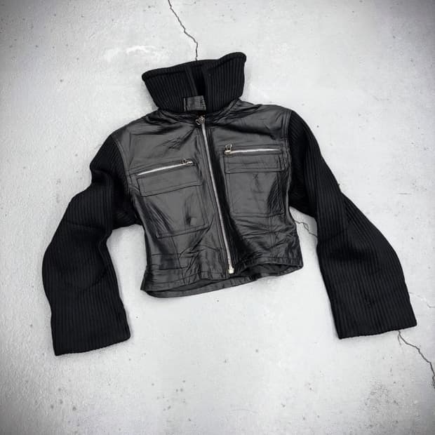 큐빈티지 샵502 ACR 프리뷰 무채색 크롭 집업