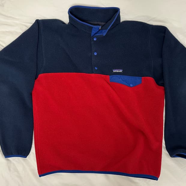 파타고니아 신칠라 켄달제너 레드네이비