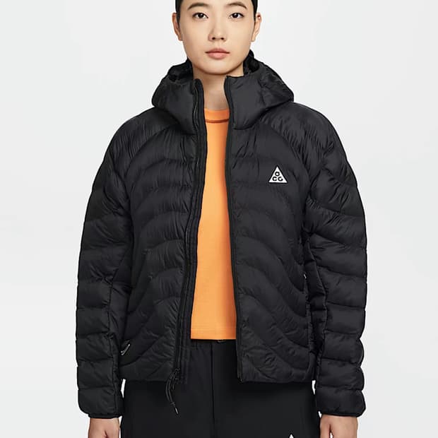 나이키 ACG 라바 플로우 여성 패딩 블랙