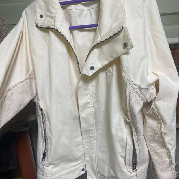 산산기어 어파인 커브 자켓 아이보리