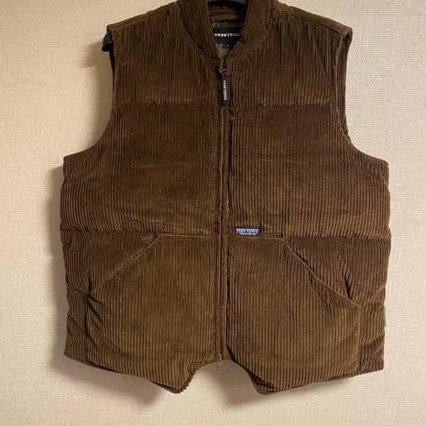 예스아이씨 코듀로이 패딩조끼