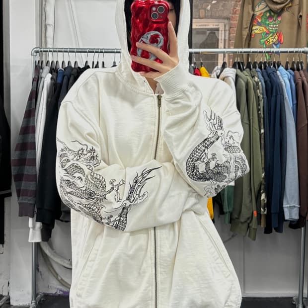 카라쿠리 타마시 오리엔탈 화이트 후드집업