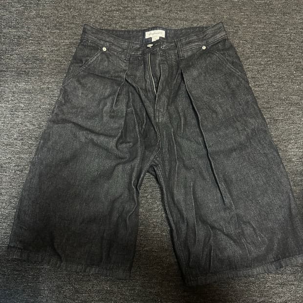 999휴머니티 버뮤다 데님 팬츠 블랙 (2)