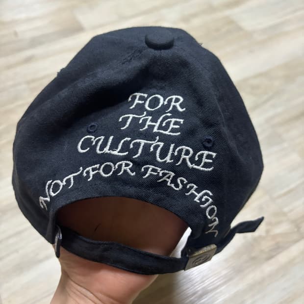 미스치프 레터링 볼캡