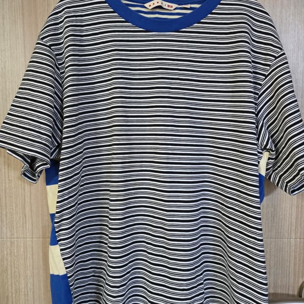 유니클로 마르니 보더크루넥 스트라이프 티셔츠 L 2종 세트