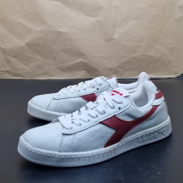 디아도라 게임L 로우 가죽 스니커즈 230