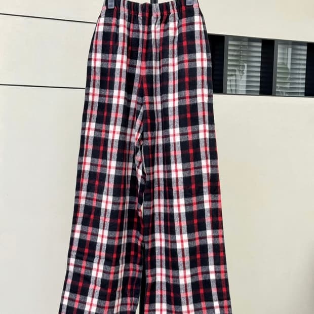 [34] 발렌시아가 18 fw 레드체크 오버사이즈 팬츠