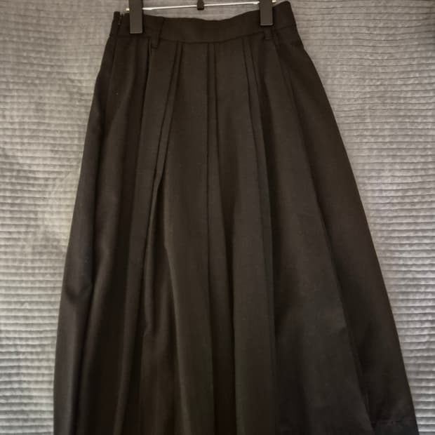 에잇세컨즈 스커트 블랙 S