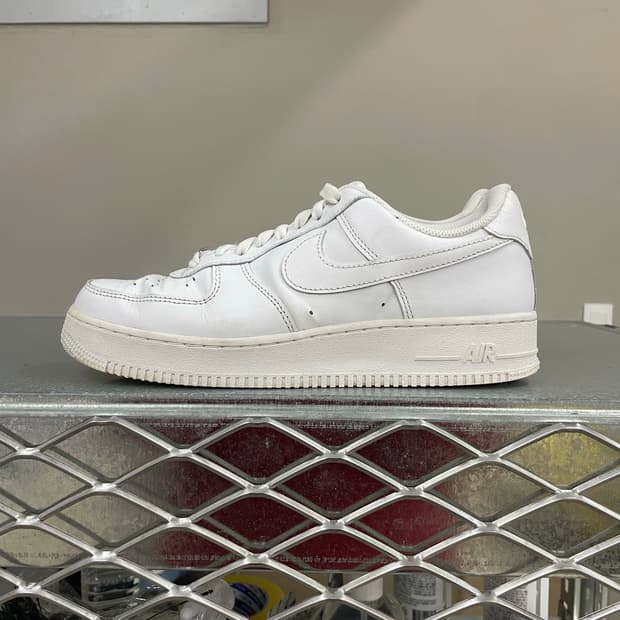 나이키 에어포스 로우 화이트 270