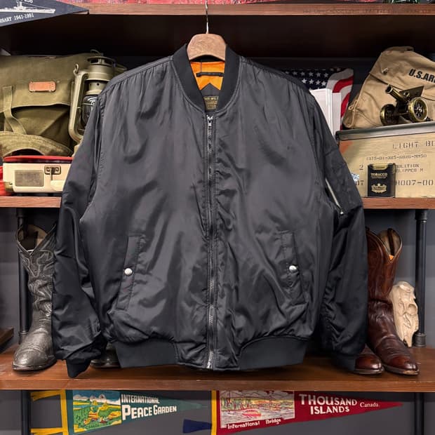 어커버 패디드 스탠다드 봄버 MA-1 항공점퍼 N173