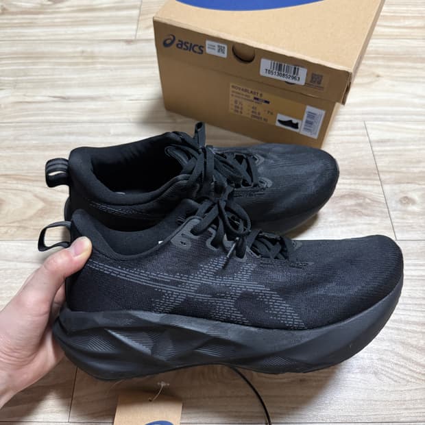 [265] 아식스 노바블라스트5 블랙 캐리어 그레이