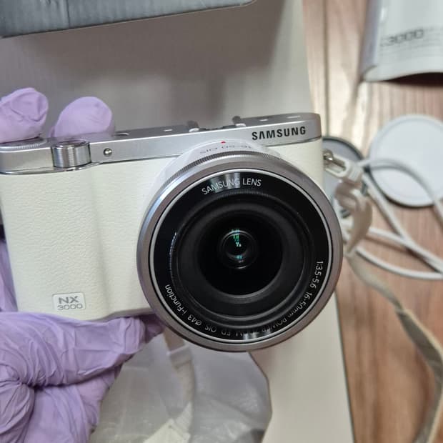 삼성 NX3000 미러리스 카메라 화이트