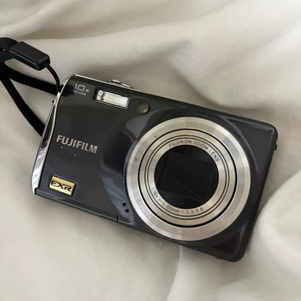 후지필름 파인픽스 F70exr