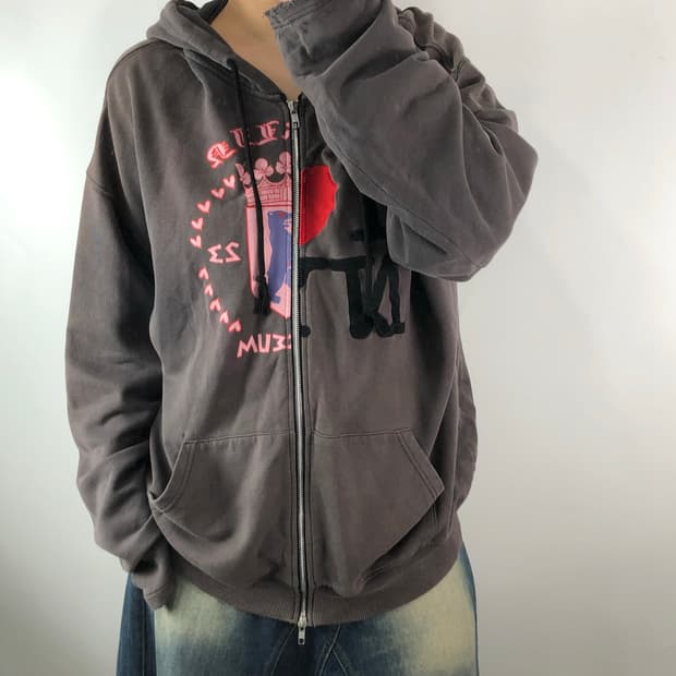 [ONE] 더뮤지엄비지터 페이딩 후드집업