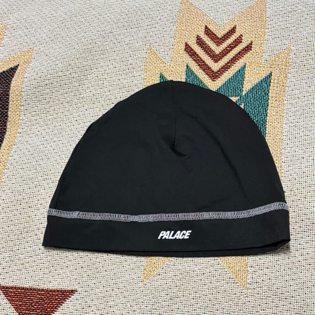 PALACE 블랙 비니