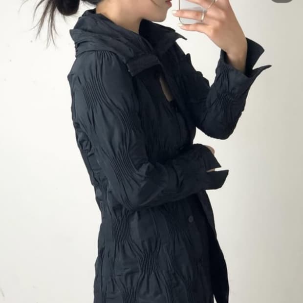 Black shirring detail nylon jk