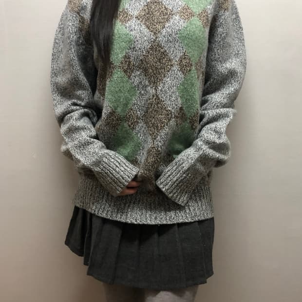 빈티지 그레이 아가일 패턴 니트