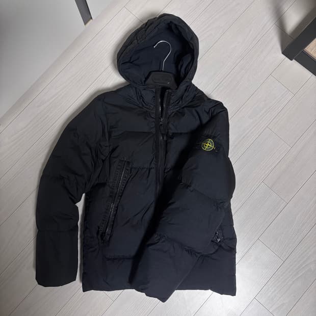 22FW 스톤아일랜드 키즈 주니어 다운 패딩 자켓 블랙 10y