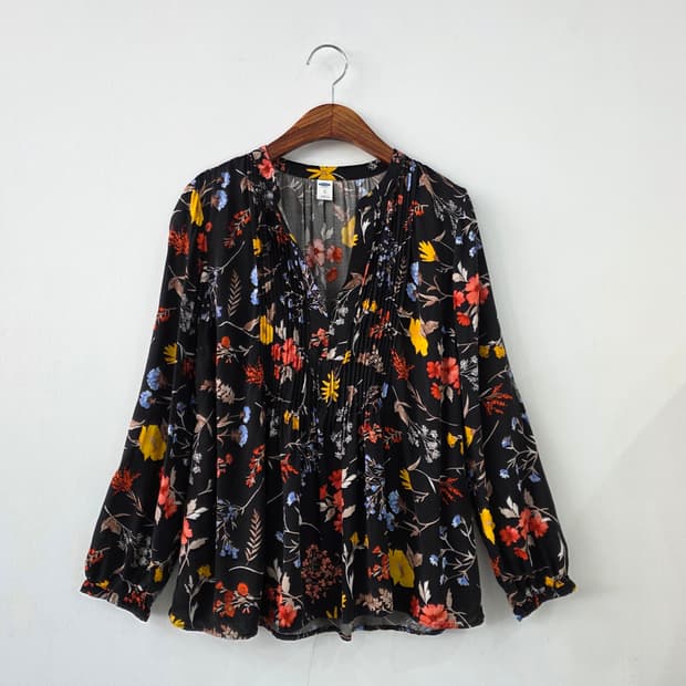 OLD NAVY 플라워 패턴 블라우스