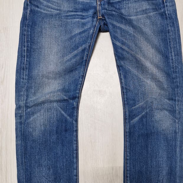 Levis 513 made in japan