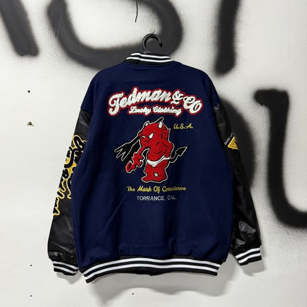 테드컴퍼니 올드스쿨 풀 패치 페이크 레더 암 바시티 자켓