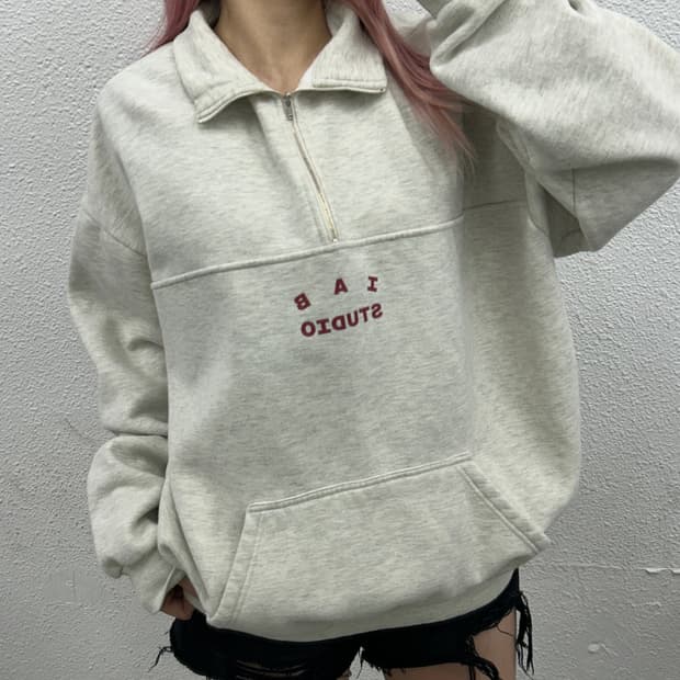 아이앱스튜디오 레드 로고 백멜란지 반집업 XL