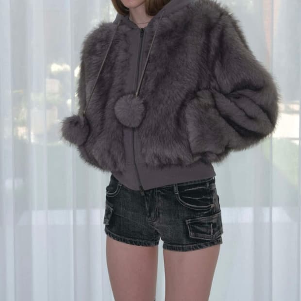 오디너리 홀리데이 후디드 퍼