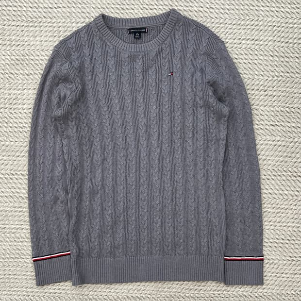 타미 라운드넥 꽈배기 니트 r2804