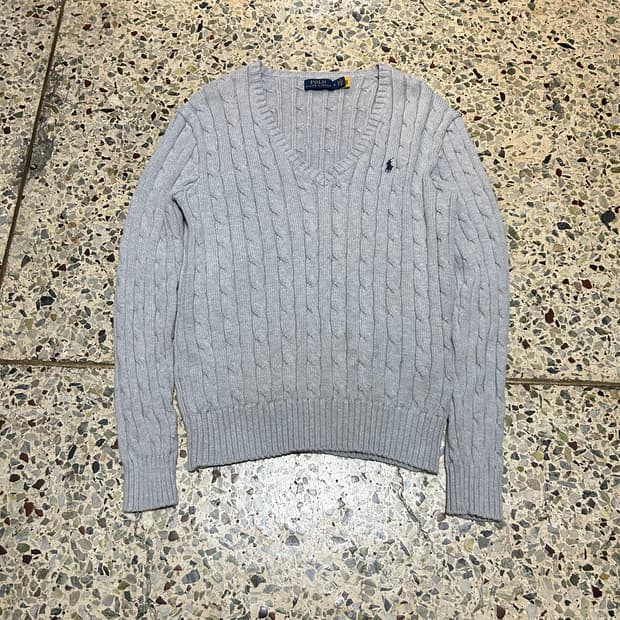 폴로 랄프로렌(POLO RalphLauren)그레이 브이넥 케이블 니트